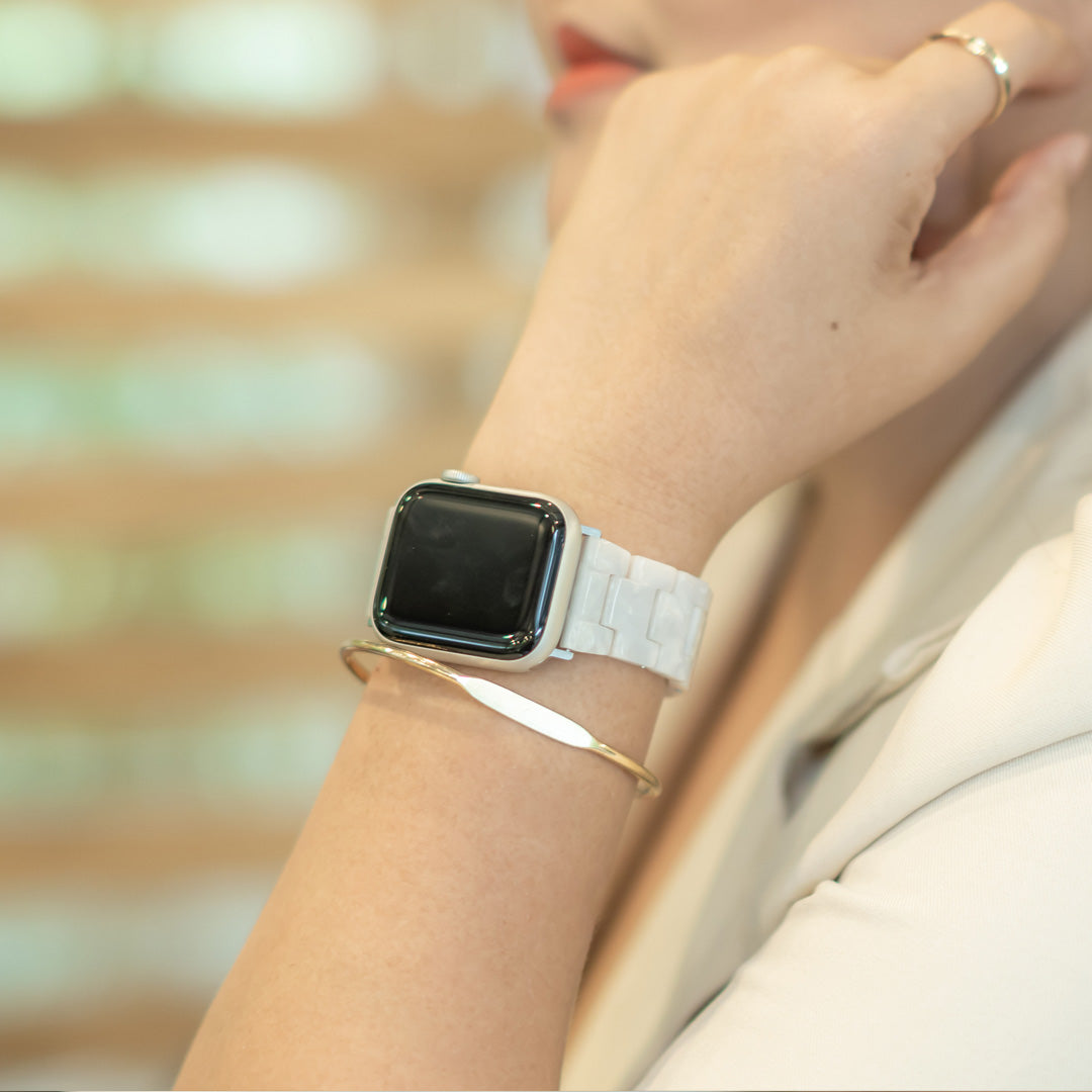 Echo Kunstharz-Metall Armband