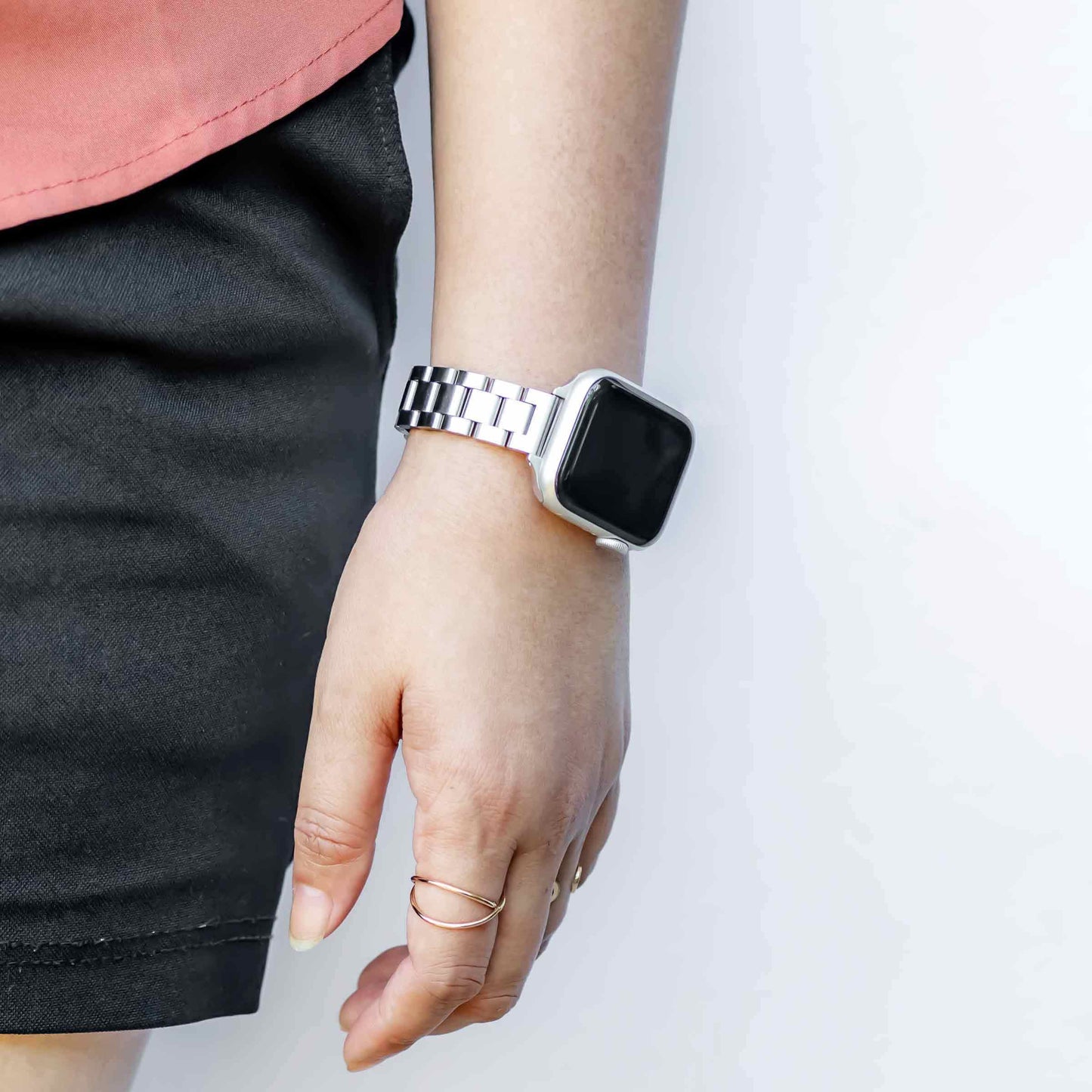 Zoe Dünnes Metall Armband
