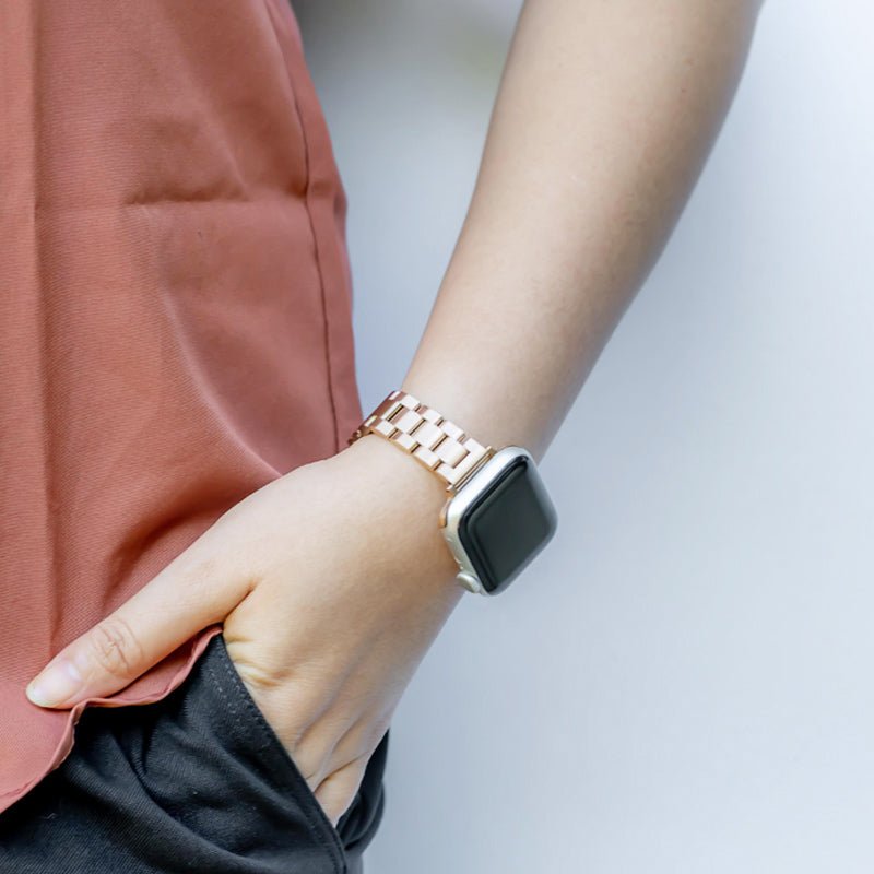 Zoe Dünnes Metall Armband