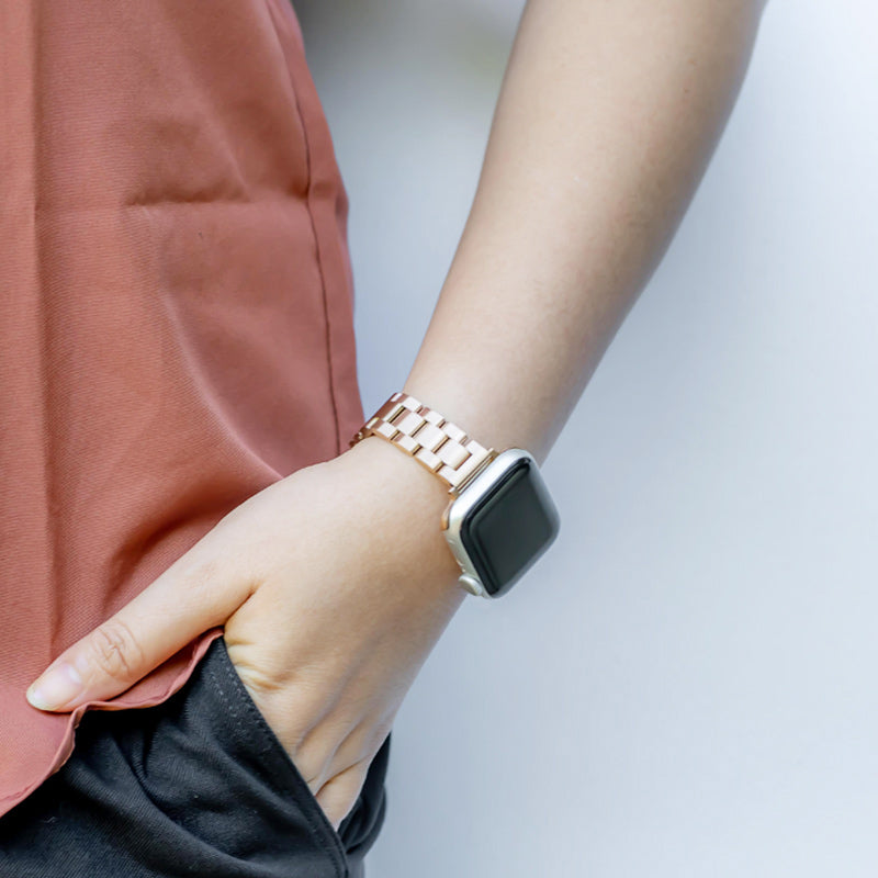 Zoe Dünnes Metall Armband