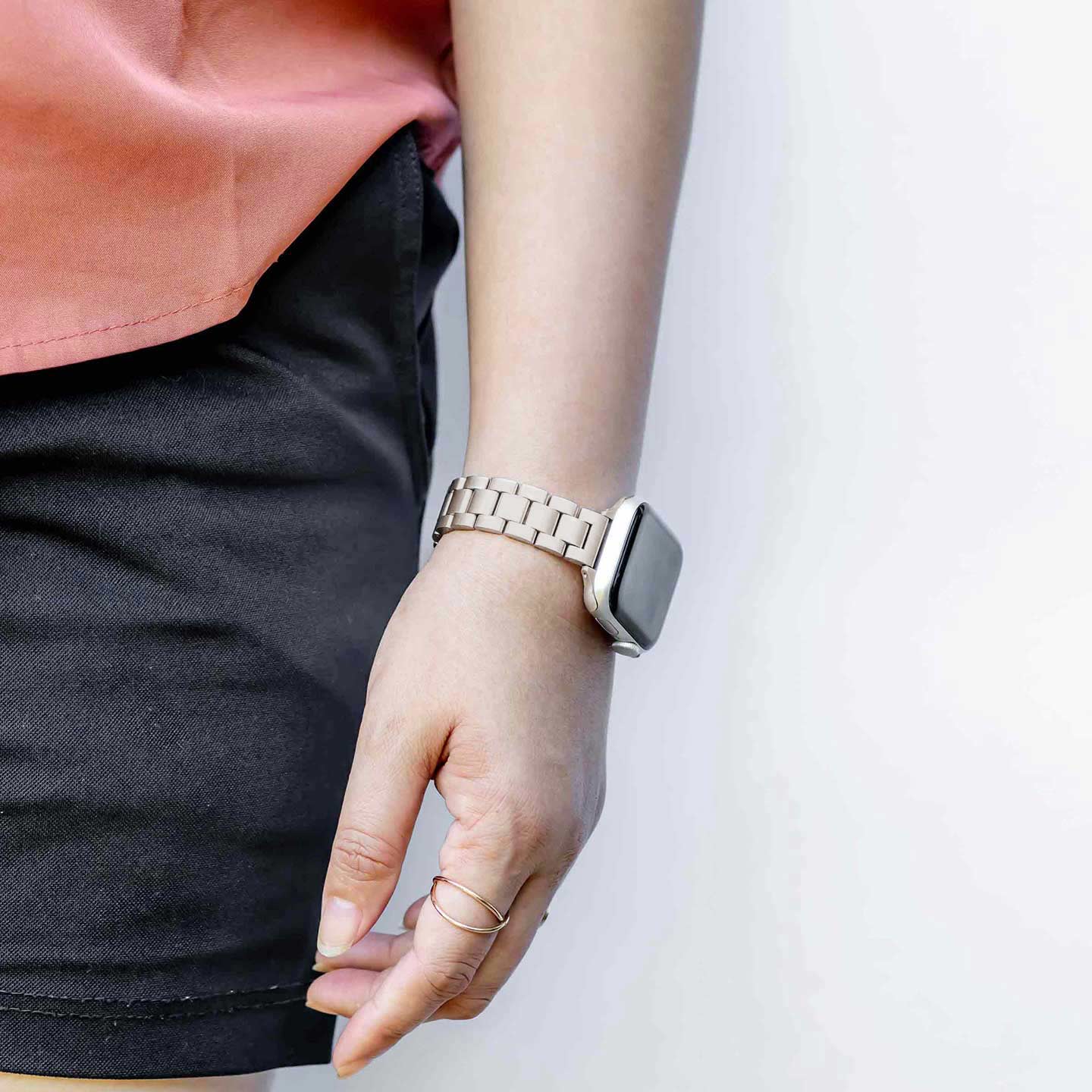 Zoe Dünnes Metall Armband